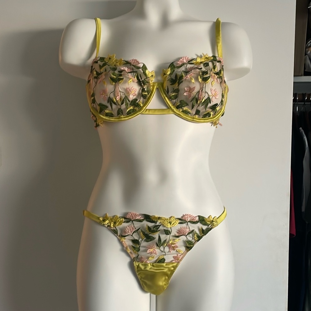 Studio Pia Liana Set